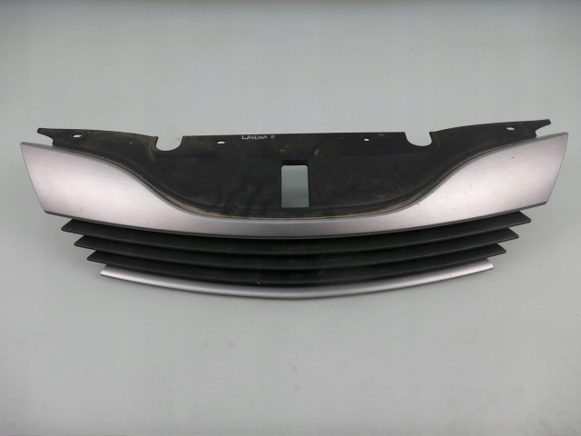 RENAULT LAGUNA II HB Решетка CHŁODNICY GRILL      8200012581 8200012581    