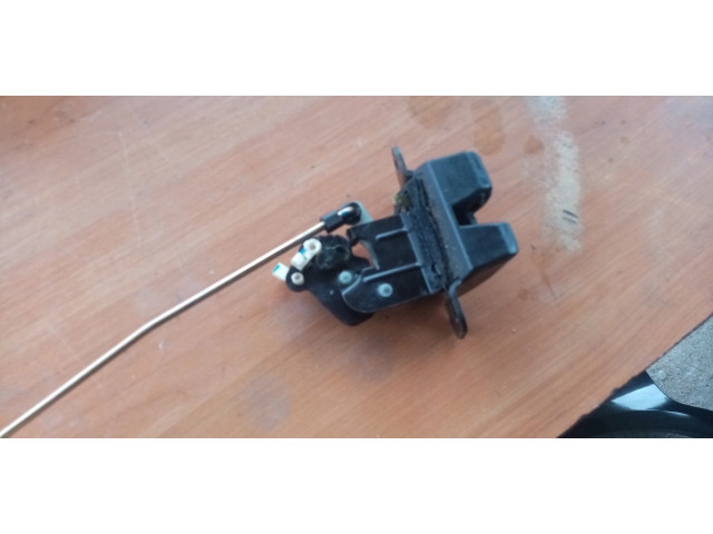 Zámek zadních dveří    Hyundai   