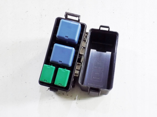 Pojistková skříňka Lexus GS III 450h 05-12r 3.5 82662-30560