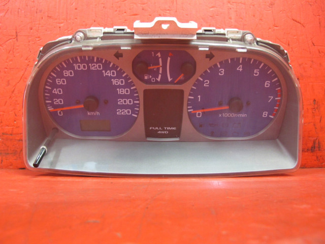 Mitsubishi pajero pinin 1.8 панель приборов спидометр eu MR576672 Denso