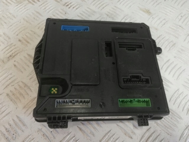 Renault scenic iii bcm 284b13640r модуль управления