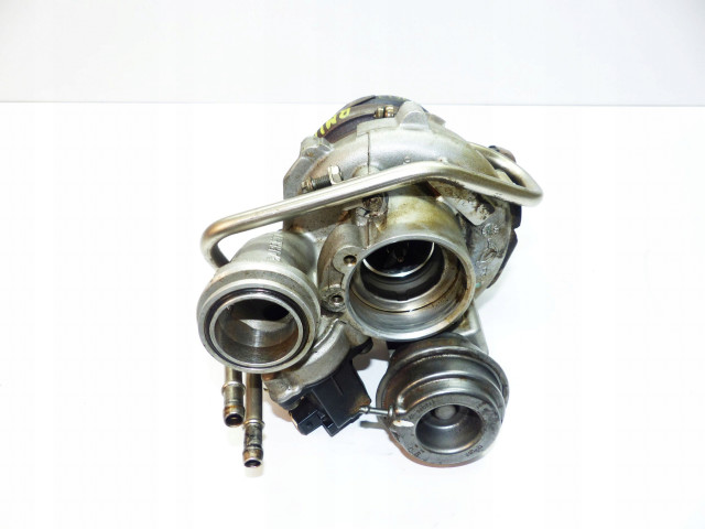 BMW F01 F10 4.4 V8 N63B44A N63 Turbodmychadlo 7576985, MGT2256S Benzyna