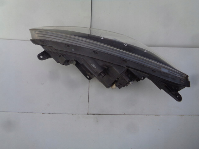 Přední světlo 92102-1Y0, 921021Y0 92102-1Y0 Kia