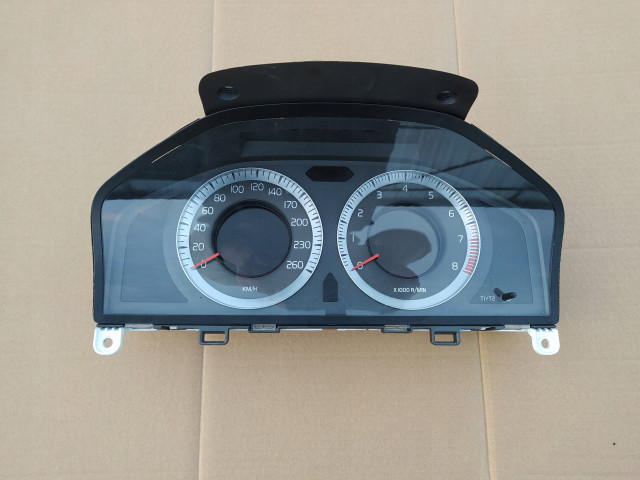 Панель приборов спидометр volvo v70 iii s80 xc70 xc60 t6  3125453611           
