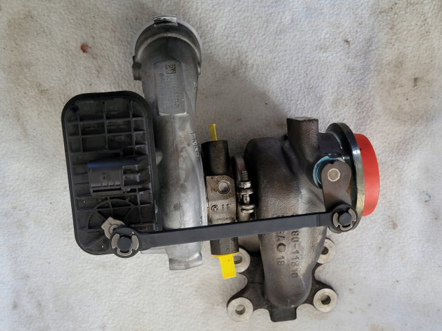 Turbodmychadlo TURBO TURBINA TURBOSPREZA VW 1.5 TSI 05E145701K Volkswagen Benzyna