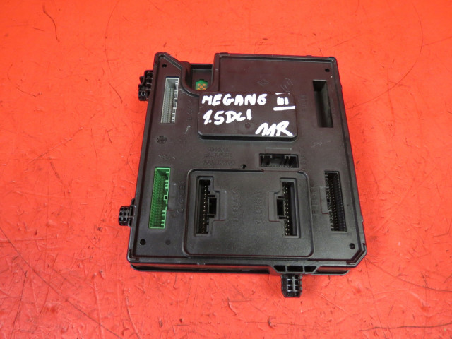 Pojistková skříňka 3 III 1.5 DCI BCM 284B14779R, K9KH834 Continental