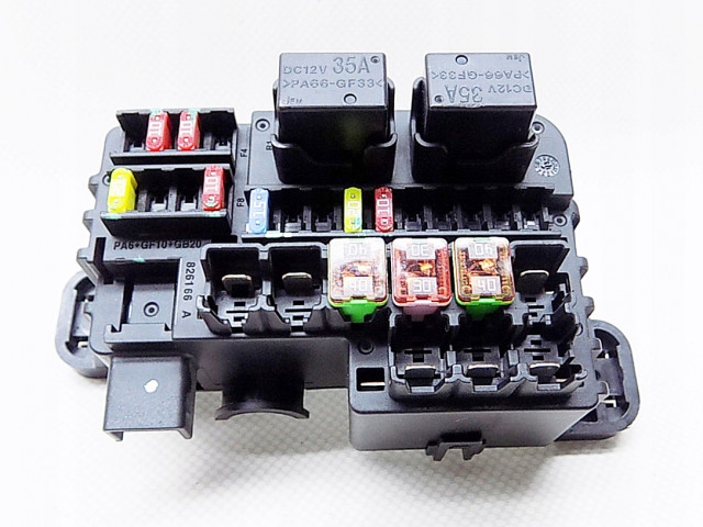 Pojistková skříňka Opel TRAX 1.7 CDTI