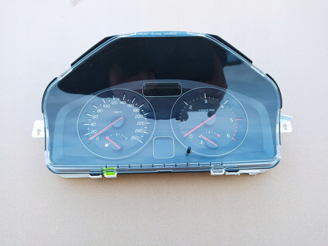 ПАНЕЛЬ ПРИБОРОВ СПИДОМЕТР VOLVO S40 II V50 C30 C70 2.4 D5  31254771 31254771          