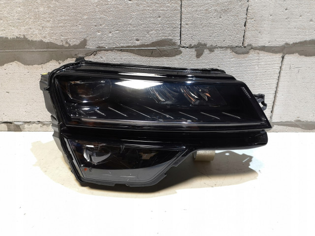 Lampa правое skoda karoq led