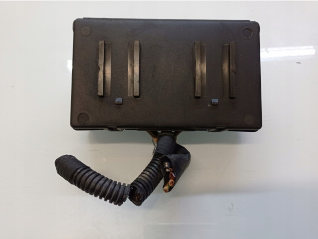 Блок предохранителей peugeot 407          