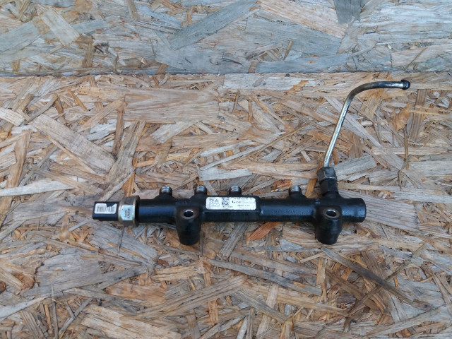 Vstřikovací lišta 9685297580-02 Peugeot Diesel