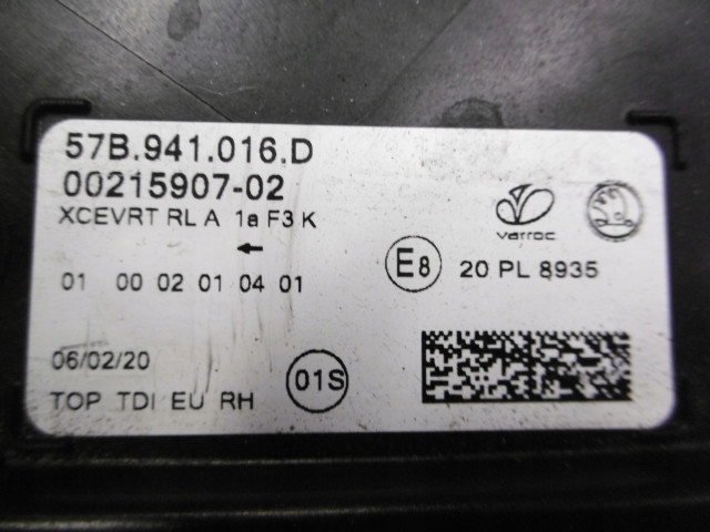 Skoda karoq 57b  led lampa przednia правая prawe 