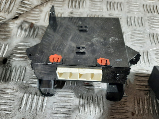 Subaru outback iv 2.0d комплект зажигания модуль управления 22611AP841 22611AP841