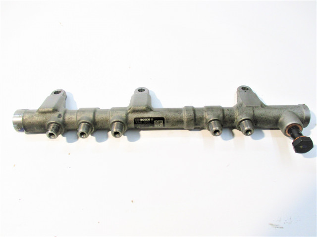 Vstřikovací lišta 0445214321, 31400-2F600 Bosch Diesel