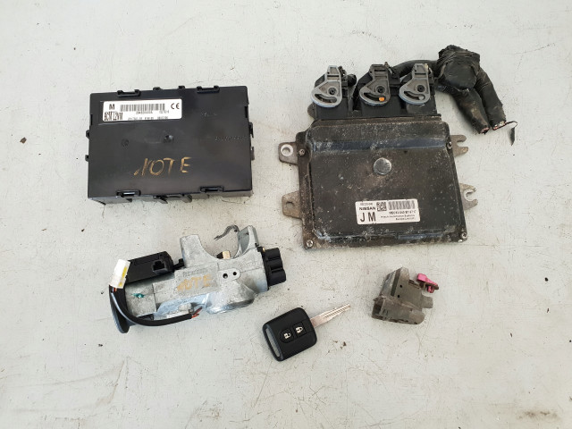 Řídící jednotka MEC93-040 Nissan