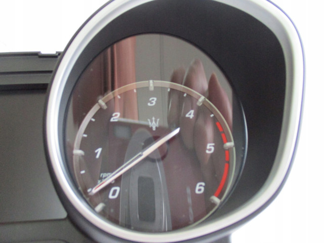 Панель приборов спидометр maserati levante 670105580