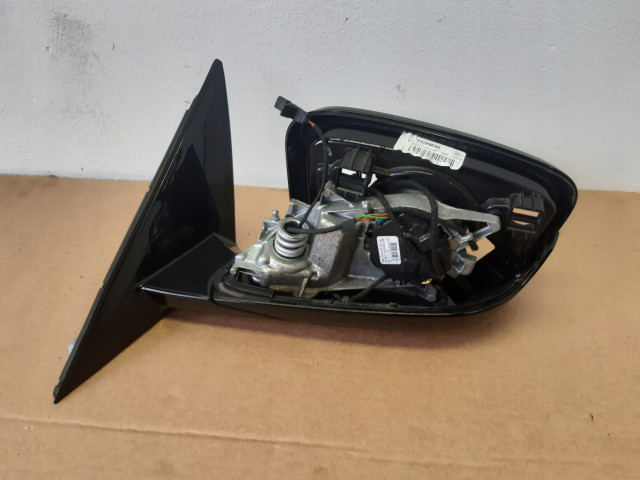 Zpětné zrcátko BMW