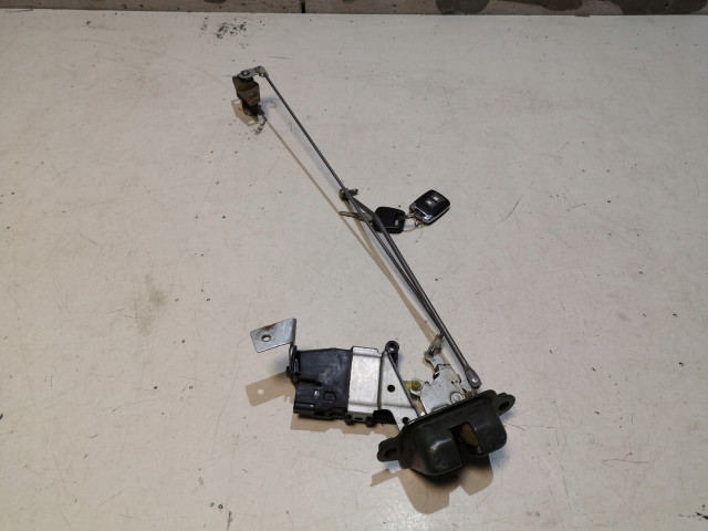 Zámek zadních dveří Subaru