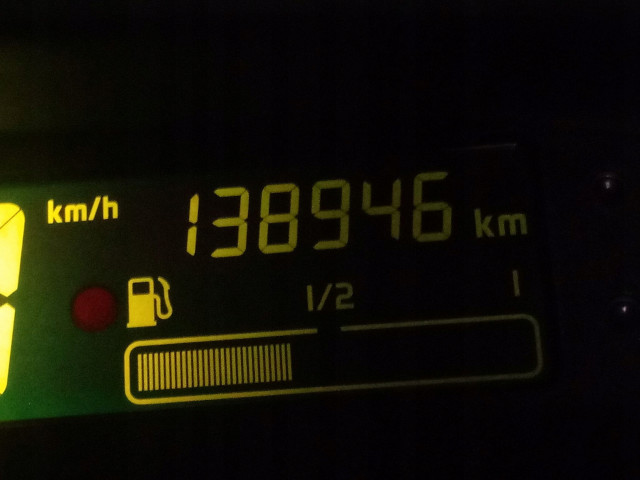 Přístrojová deska Renault 7700377120