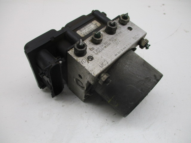 Scenic 2 блок абс 0265800300 ,,8200038695  0265800300,   Renault     