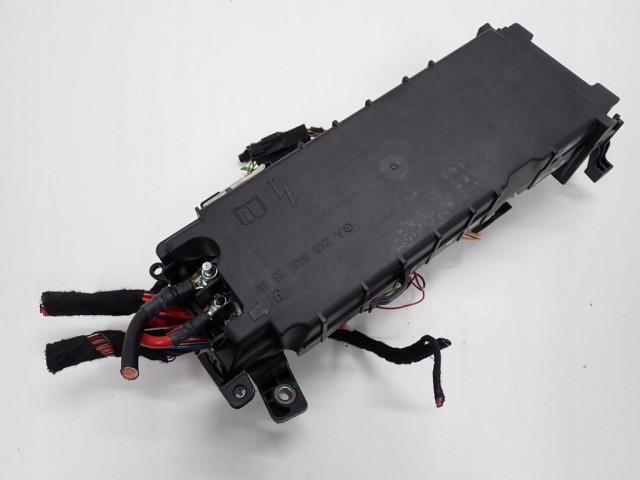 Pojistková skříňka     CLA W117 18    Mercedes-Benz   