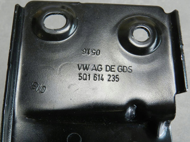 Vw touran 5t блок абс крепеж  3q0907379aa    Volkswagen     