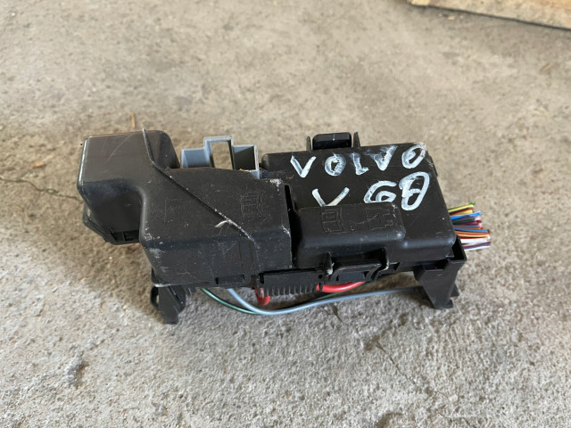 Volvo v60 s60 14r. 2.0 d4 блок предохранителей DPN13800159HWB