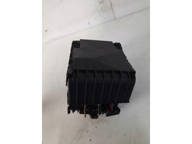 Pojistková skříňka VW SEAT AUDI 1K0937132F Volkswagen