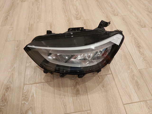 Reflektor led volkswagen id3 Левый