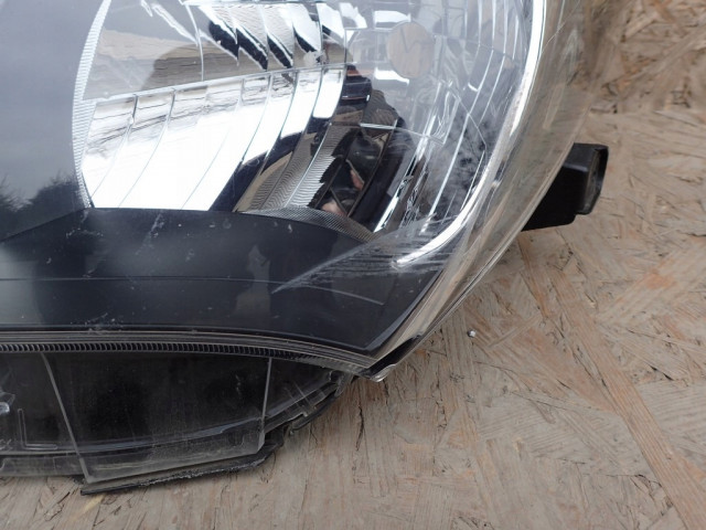 Lampa левая reflektor toyota yaris 3 iii 14- lewe