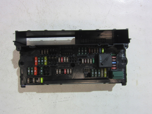 Bmw x3 f25 2.0 блок предохранителей 9259467          