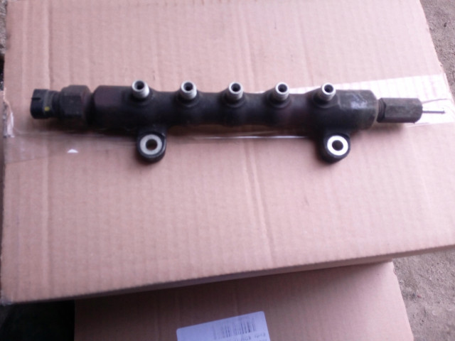 Vstřikovací lišta 89458-71010 Toyota Diesel