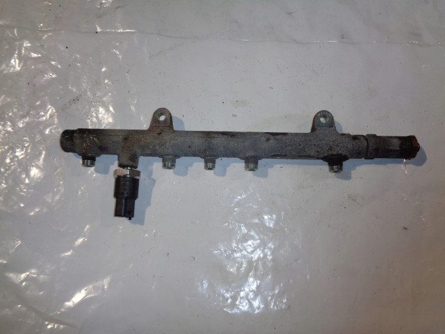 Vstřikovací lišta 0445214024 Volvo Diesel