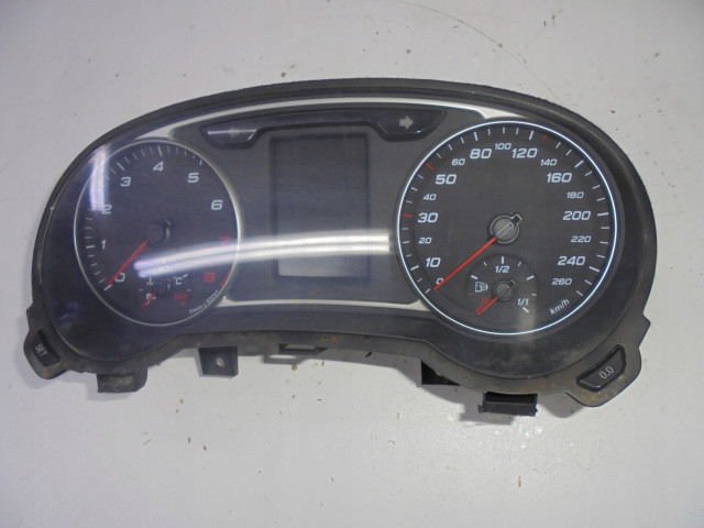 Přístrojová deska  Audi     8X0920930B 