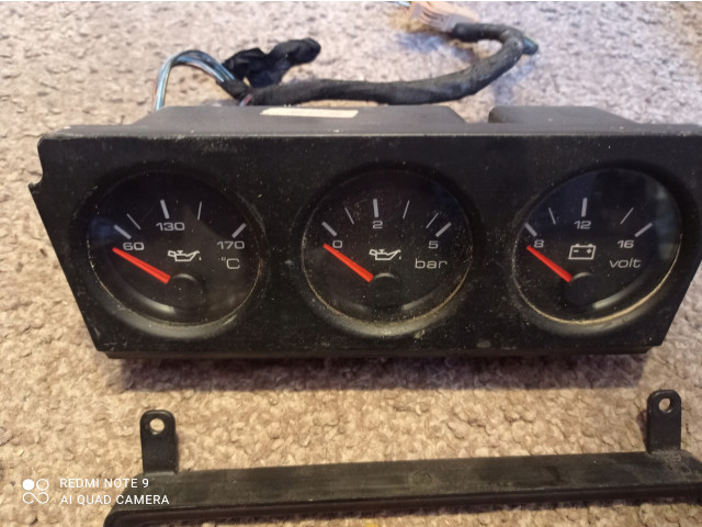 Audi 80 b-3 b-4 дополнительная панель приборов