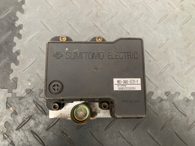 Mitsubishi lancer vii 1.6 2.0 блок абс mn116261