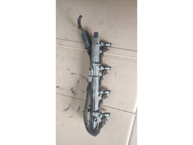 Vstřikovací lišta DX0077660A Fiat pro benzínový motor