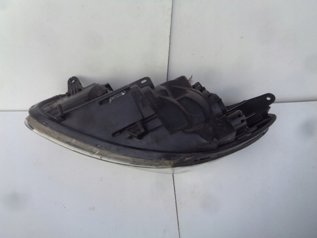 Přední světlo 92102-1Y0, 921021Y0 92102-1Y0 Kia