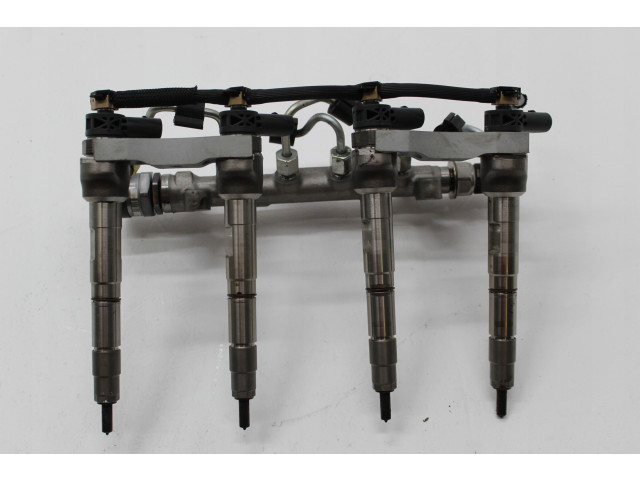 Golf sportsvan форсунка топливная рампа 04l130277ac 04l089d  04L130277AC,    Volkswagen     