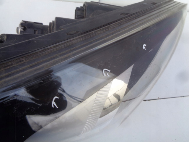 Přední světlo 92102-1Y0, 921021Y0 92102-1Y0 Kia