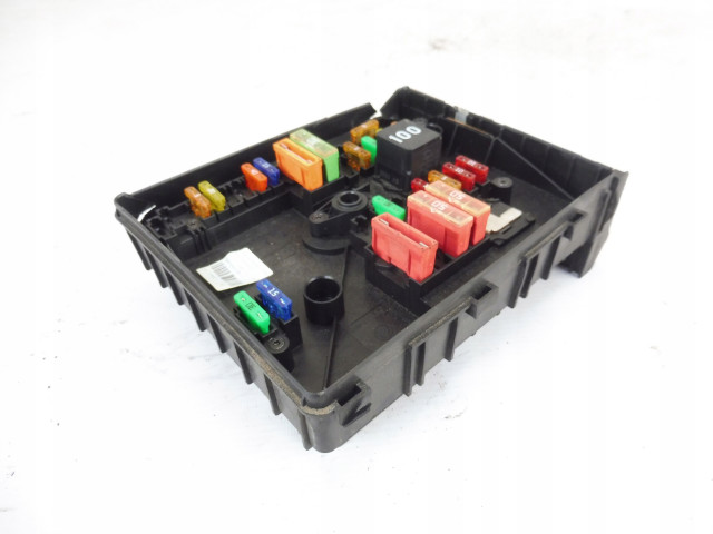 Pojistková skříňka II YETI 1K0937629A, 1K0937118 Skoda