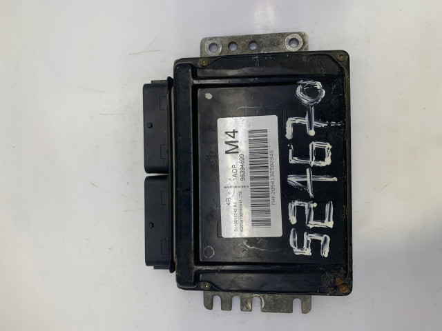 БЛОК УПРАВЛЕНИЯ ДВИГАТЕЛЕМ CHEVROLET 96394699 S010016042  96394699,   Daewoo  