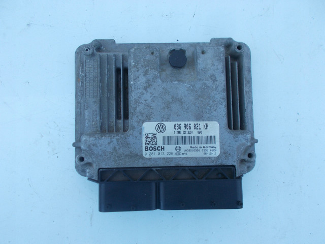 Блок управления vw golf v 1.9 03g906021kh 0281013226  03G906021KH,   Bosch 