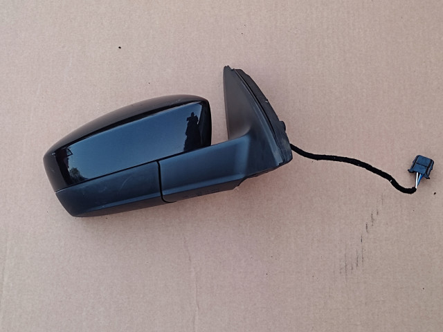 Skoda rapid зеркало правое