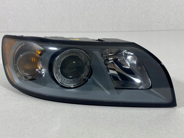 Volvo v50 s40 lampa правое правая  soczewka  