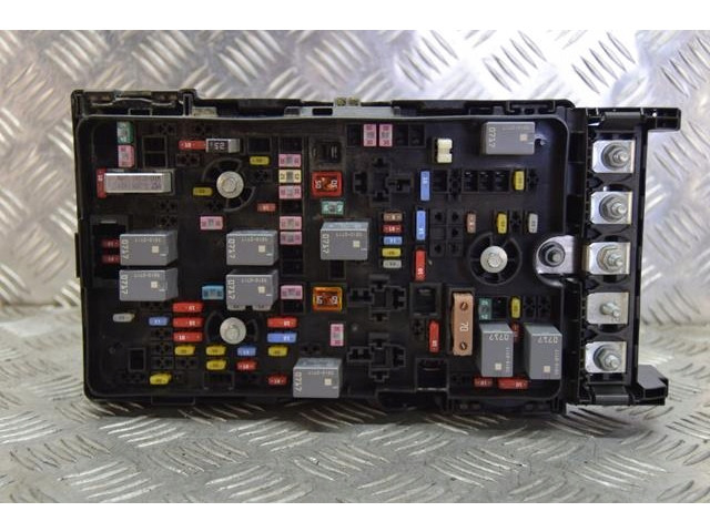 Блок предохранителей модуль bsi блок без jeep cherokee kl 68192999ae      