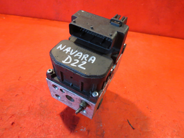 NISSAN NAVARA D22 02- Jednotka ABS 47660VK310 11000031300, Bosch