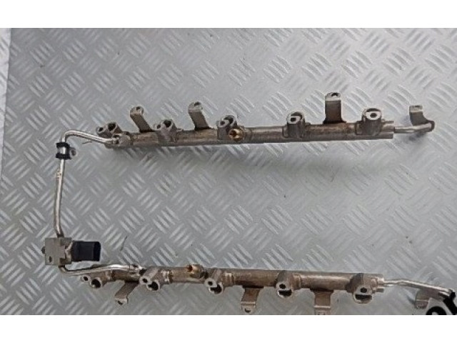 Audi s6 c6 топливная рампа рампы форсунок  04L089B      