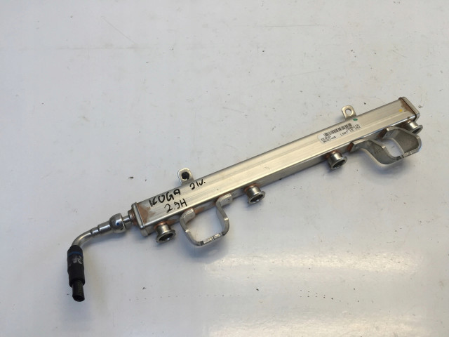 Vstřikovací lišta 6M8G-9D280-CA, 6M8G9D280CA 6M8G-9D280-CA Ford pro benzínový motor