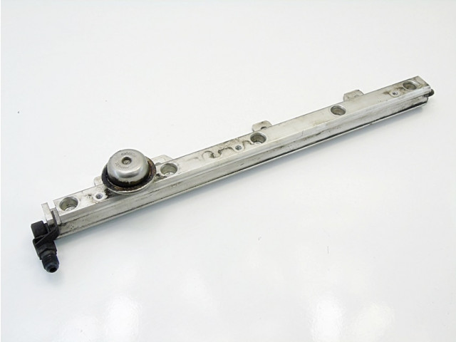 Vstřikovací lišta 1270568 1270568 Volvo pro benzínový motor